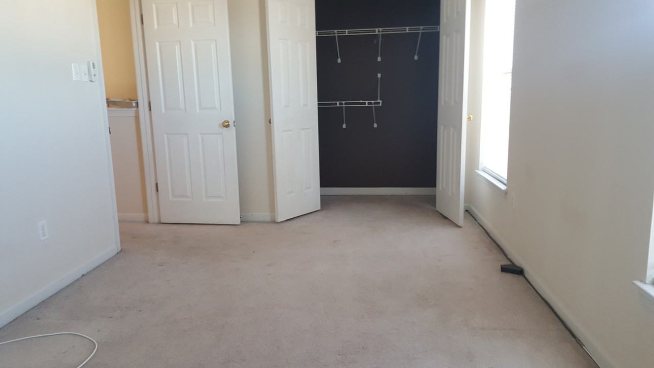 923 Pirates Ct - Photo 7 of 21