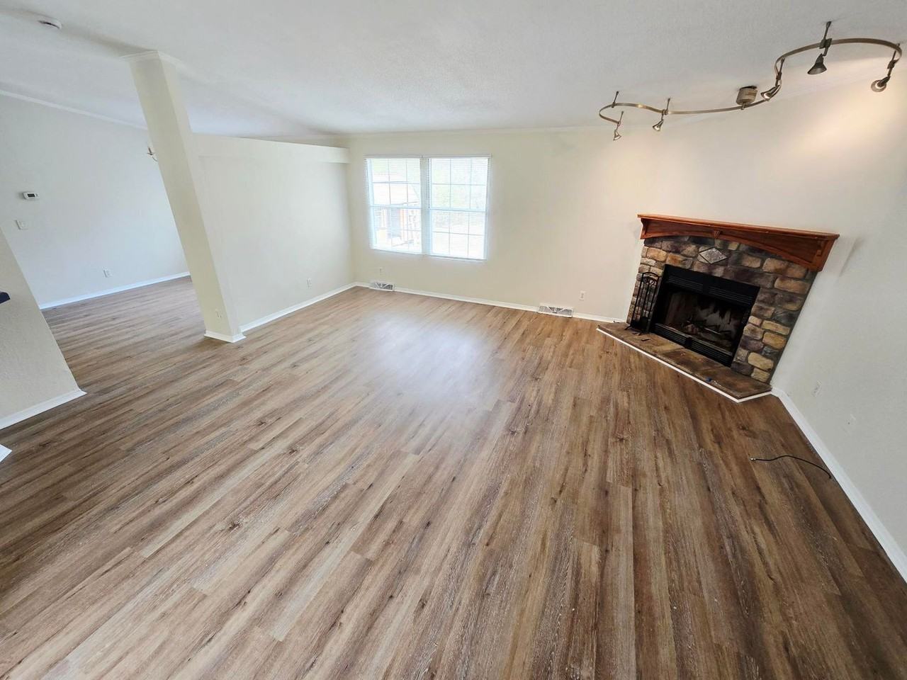 1141 Palmer Farm Rd - Photo 2 of 24