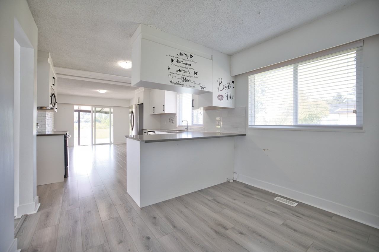 5115 214 Street - Photo 5 of 20