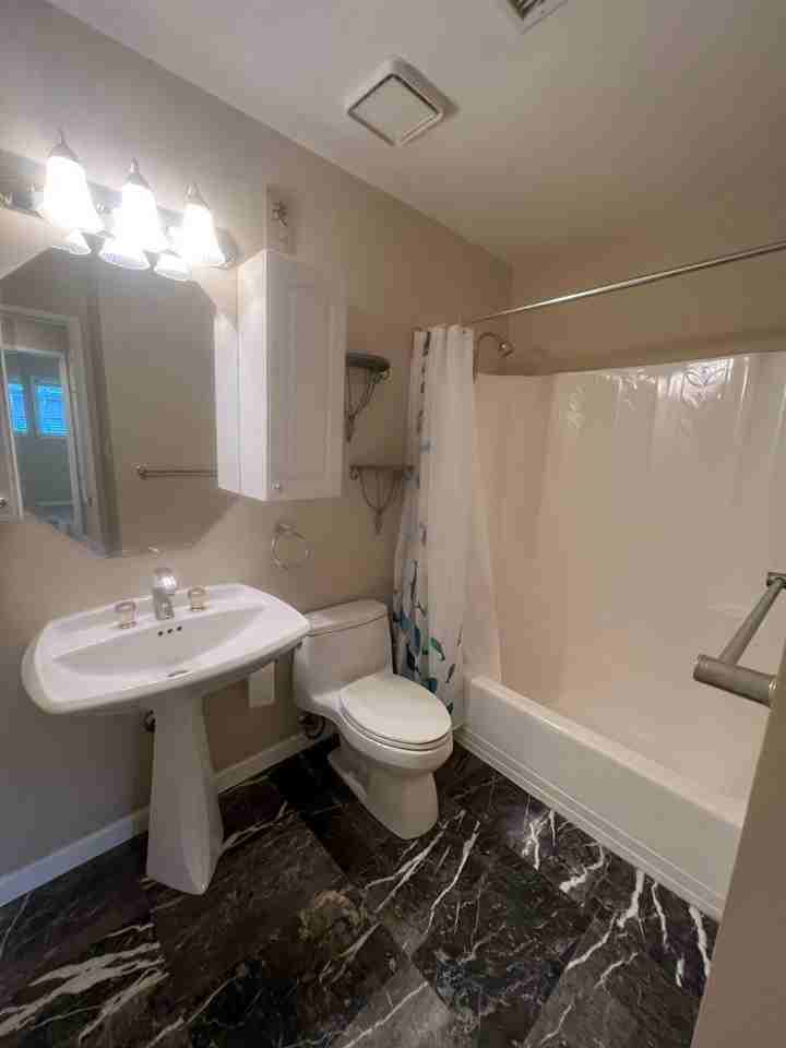 15808 Mayall St - Photo 7 of 11