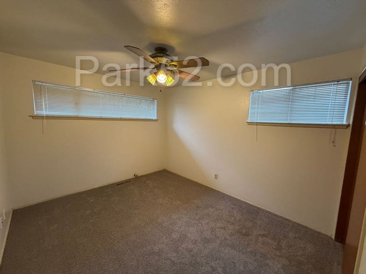 602 N Huson St #04 - Photo 5 of 9