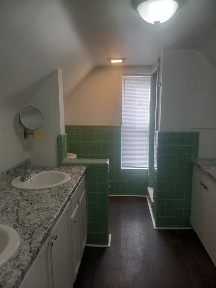 16014 Hackett St - Photo 4 of 9