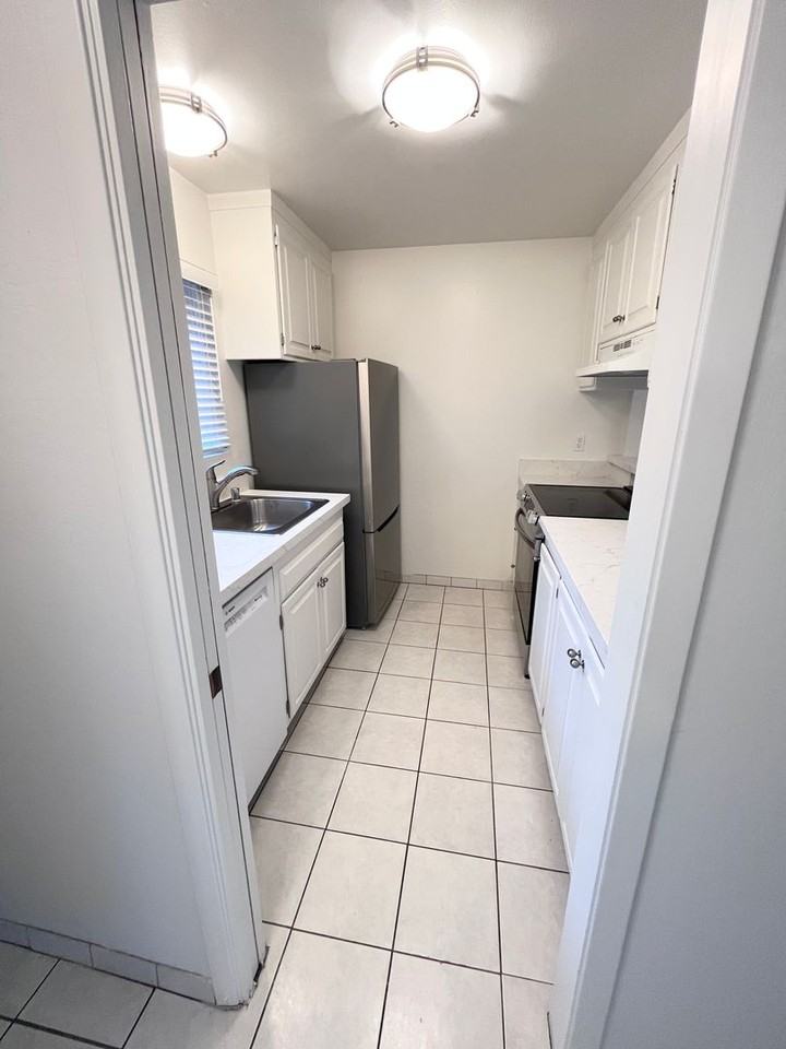 170 Upper Via Casitas #5 - Photo 7 of 13