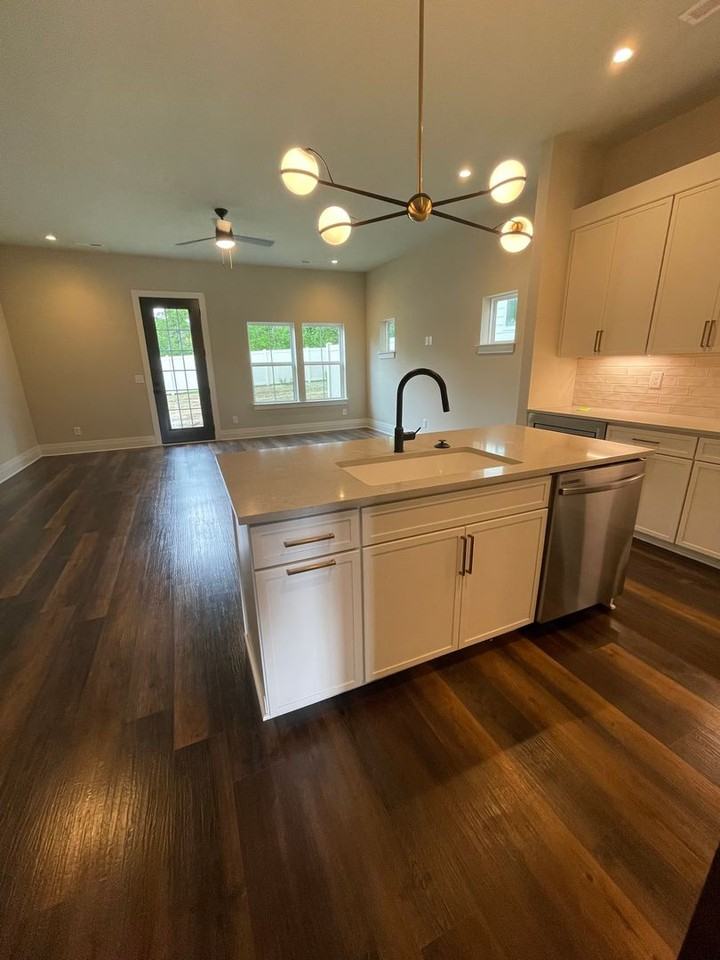 1086 Noble Loop #11 - Photo 2 of 25