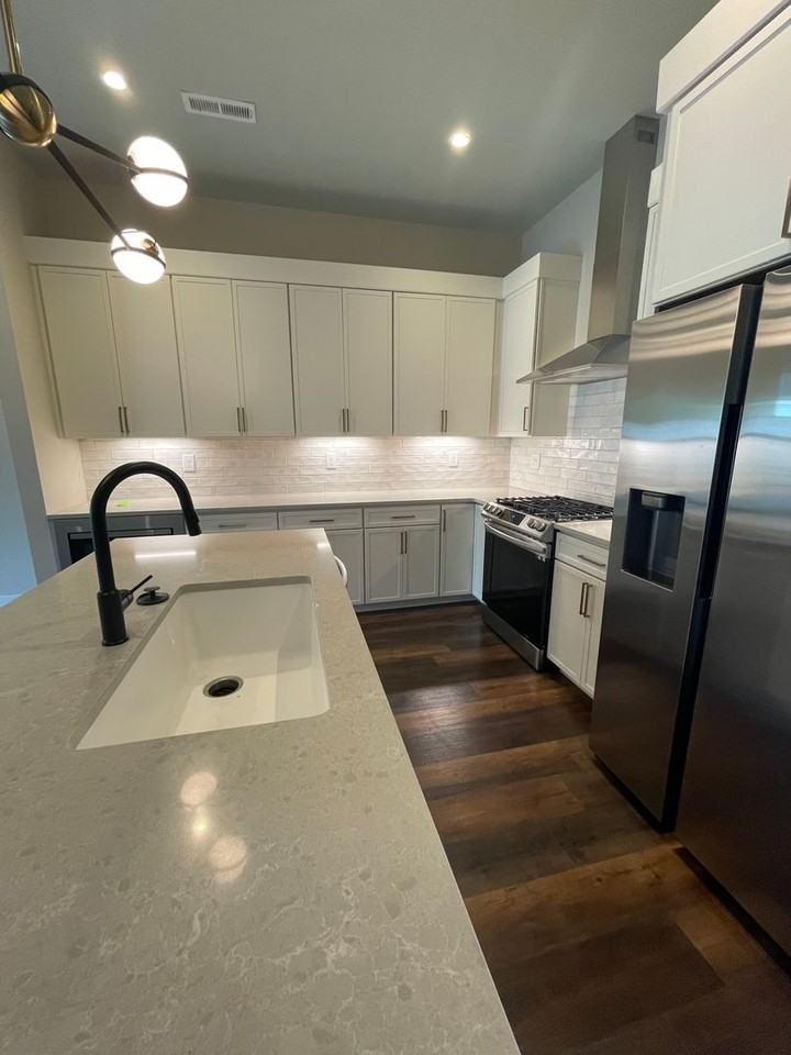 1086 Noble Loop #11 - Photo 6 of 25