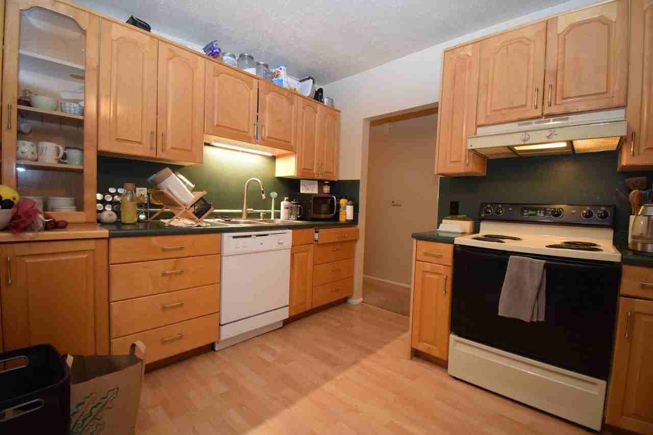 4826 S Viewmont St - Photo 4 of 7