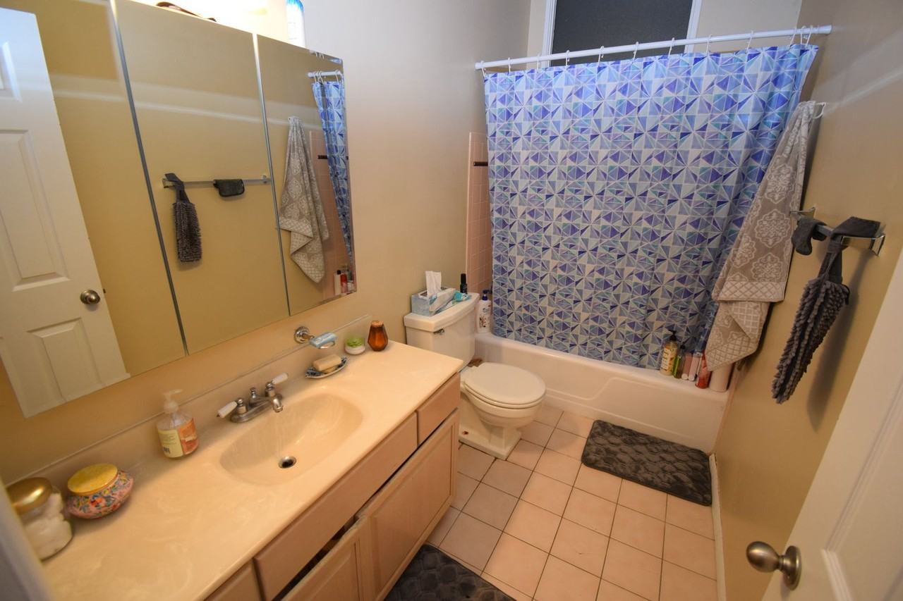 4826 S Viewmont St - Photo 6 of 7