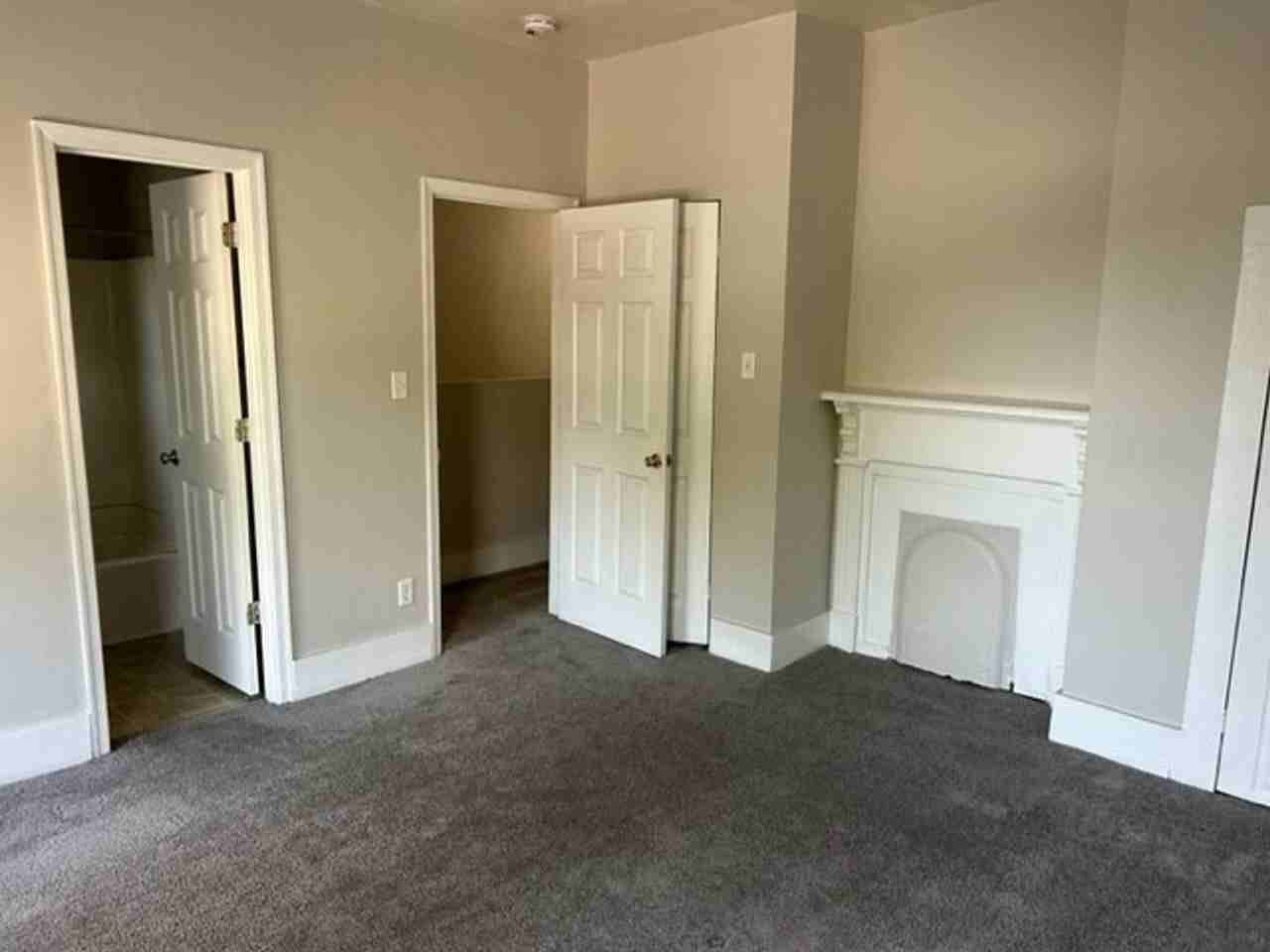 1359 W 40th St - Photo 7 of 12