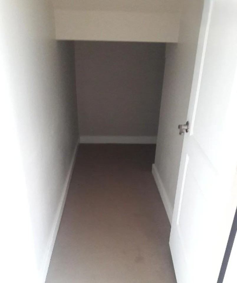 1631 Iron St - Photo 6 of 10