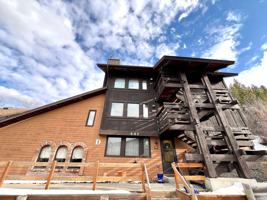 featured image of 441 S Park Ave