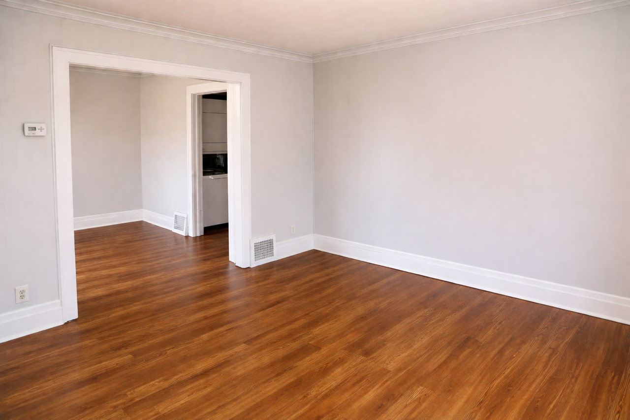 8028 Garfield Ave - Photo 3 of 24