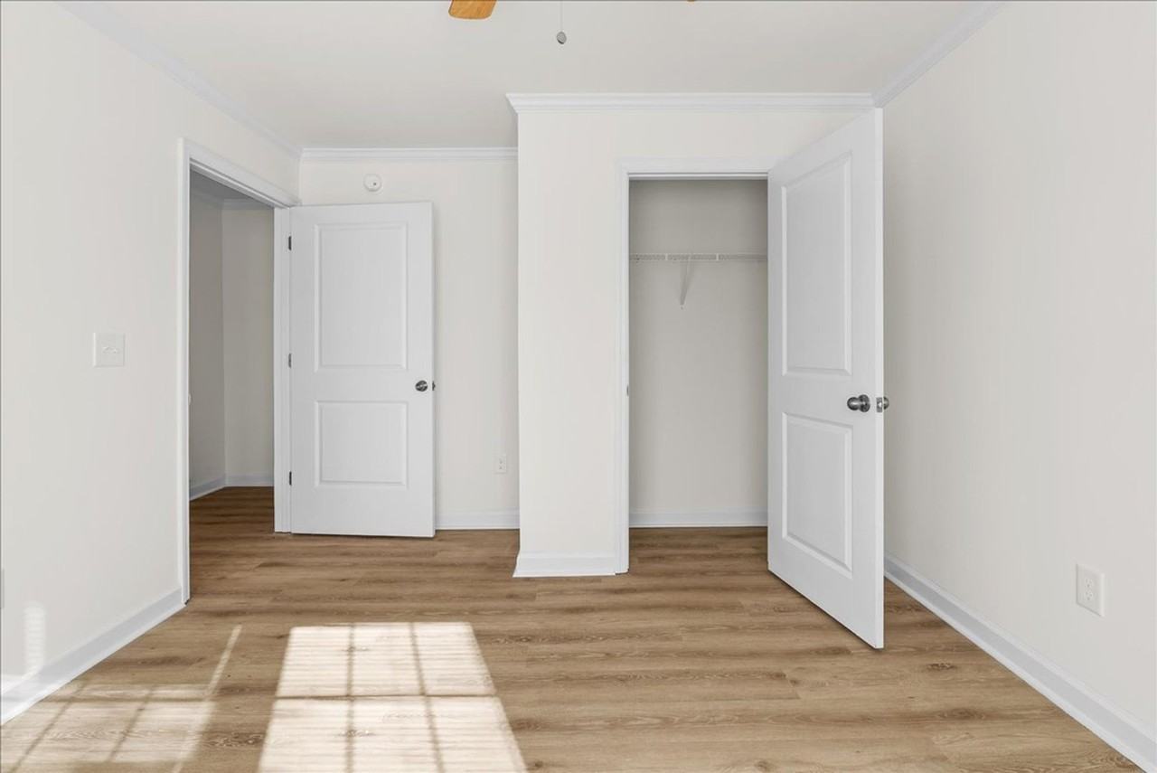 466 N Main St - Photo 7 of 20