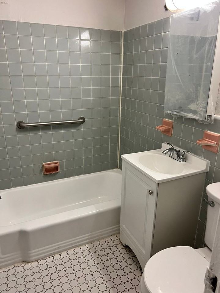 7312 Rockwell Ave - Photo 4 of 27