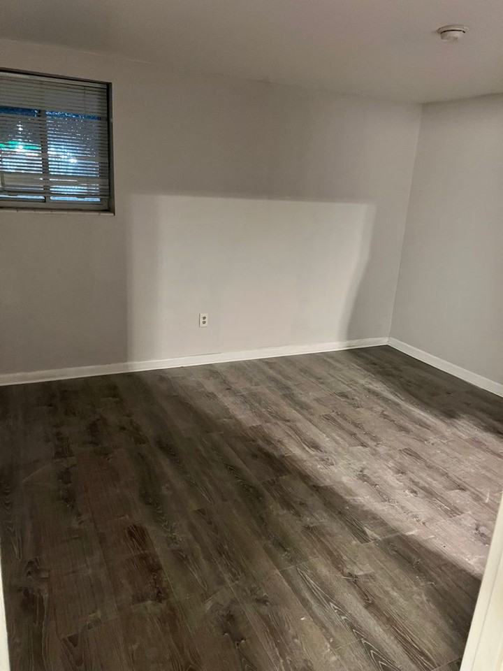 7312 Rockwell Ave - Photo 7 of 27