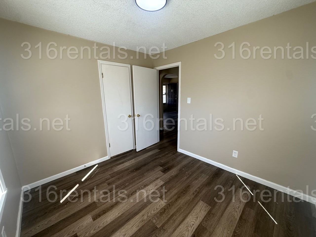 2624 S El Rancho St - Photo 7 of 21