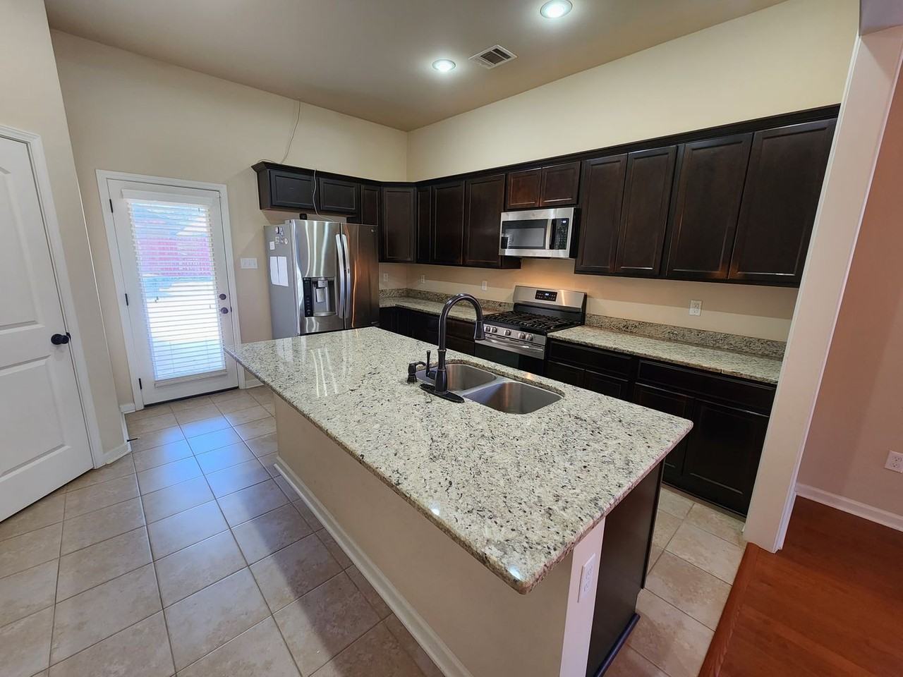 16529 Gallion Dr - Photo 2 of 21