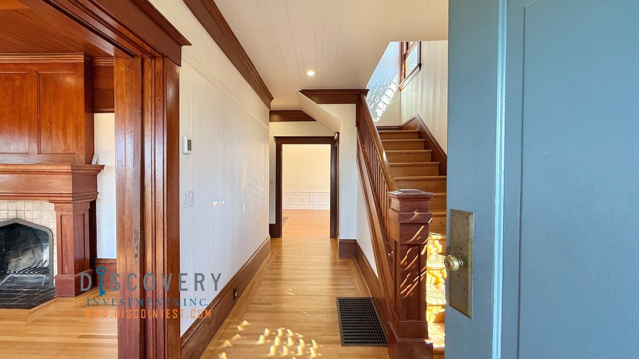 60 Panoramic Way - Photo 4 of 50