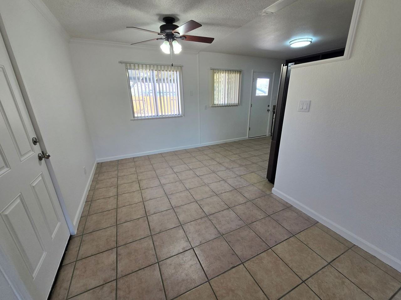 2780 Stine Way - Photo 4 of 17