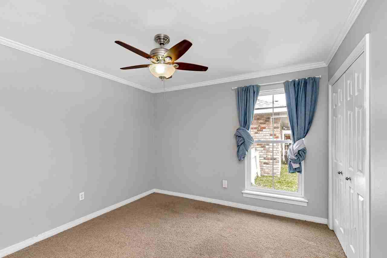 1336 Bullrush Dr - Photo 5 of 11