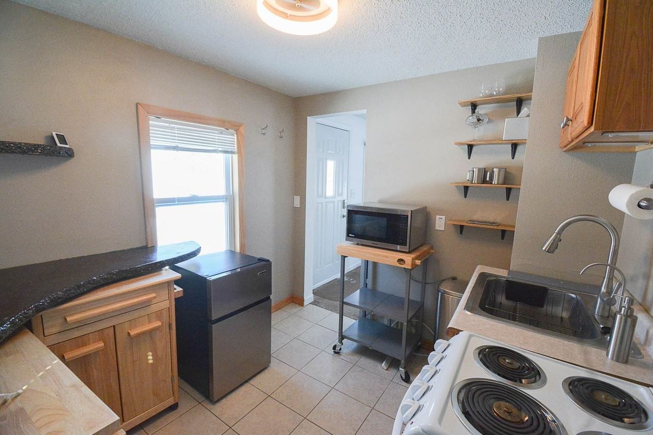 1732 2nd Ave Se - Photo 6 of 16