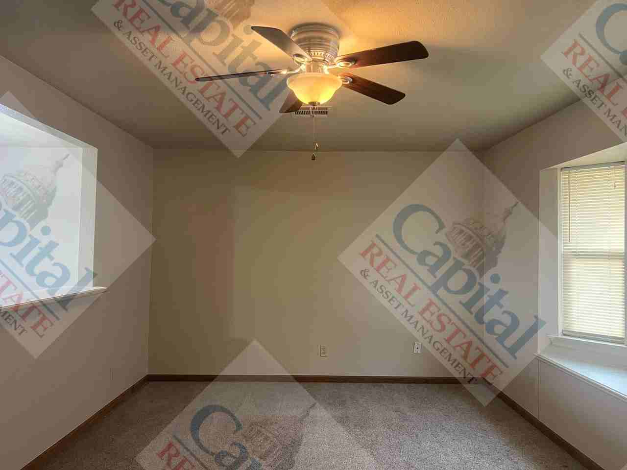 18251 Se 29th St - Photo 4 of 30