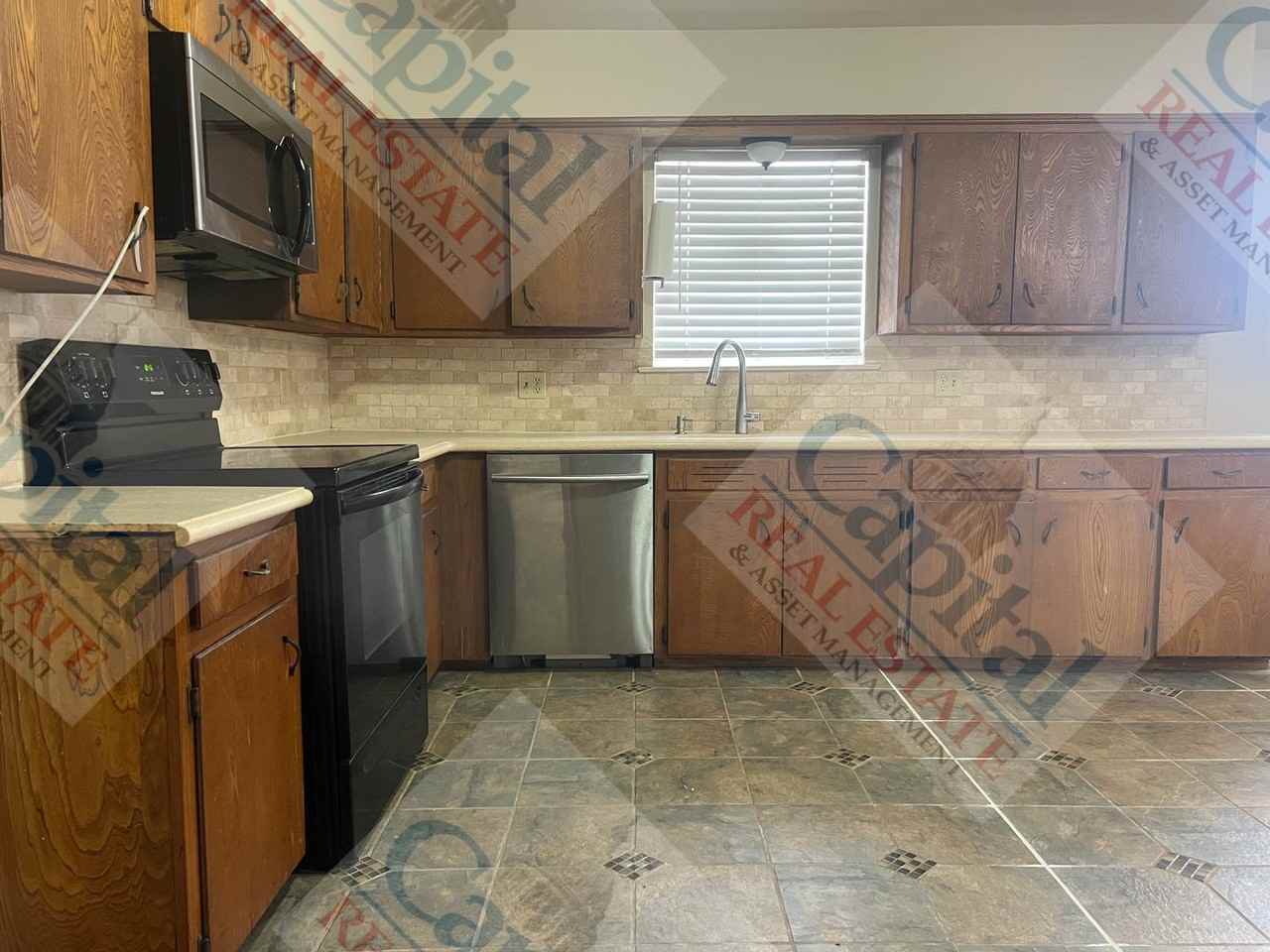 18251 Se 29th St - Photo 7 of 30