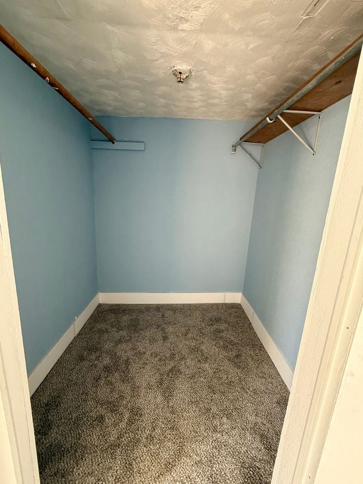 318 Ne Paramore St - Photo 3 of 10