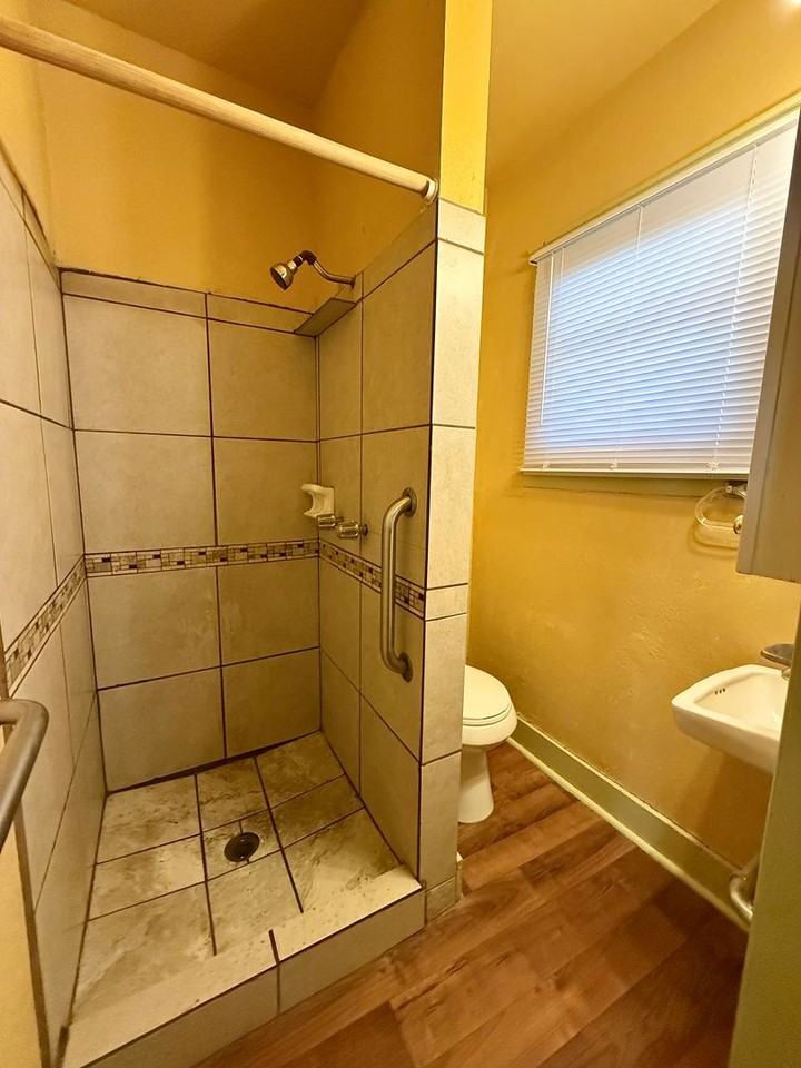 1624 Sw Polk St - Photo 5 of 16