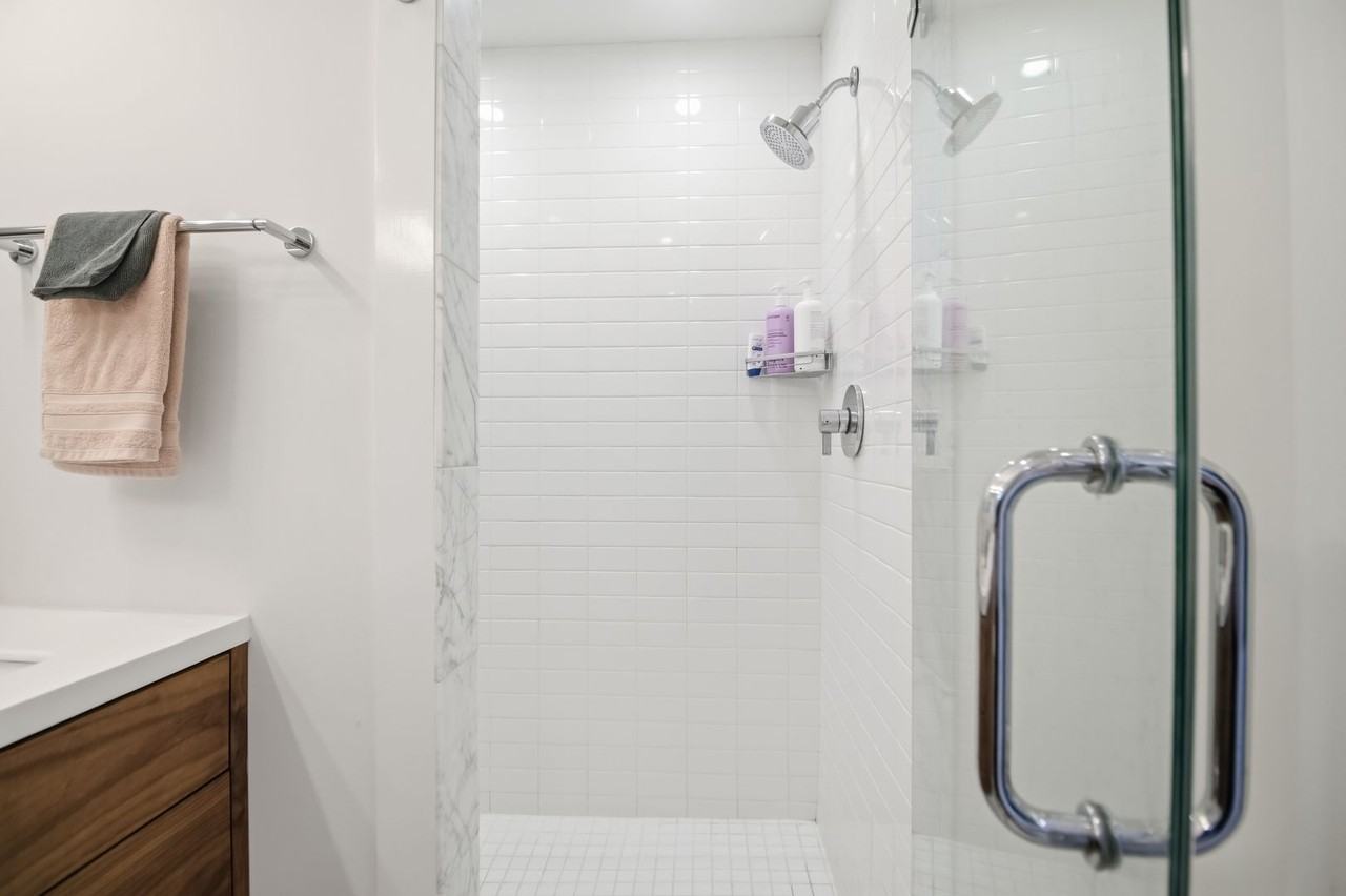 28 Charlotte St - Photo 4 of 20