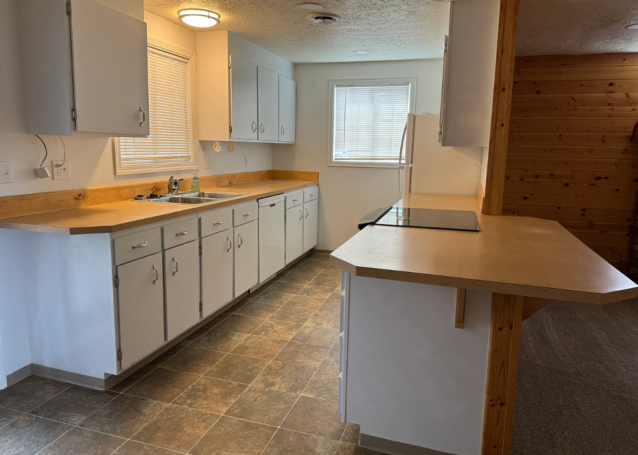 20618 Silas Dr - Photo 3 of 14