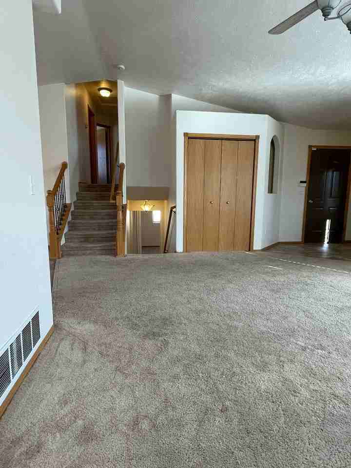 2914 Hoefer Ave - Photo 7 of 28