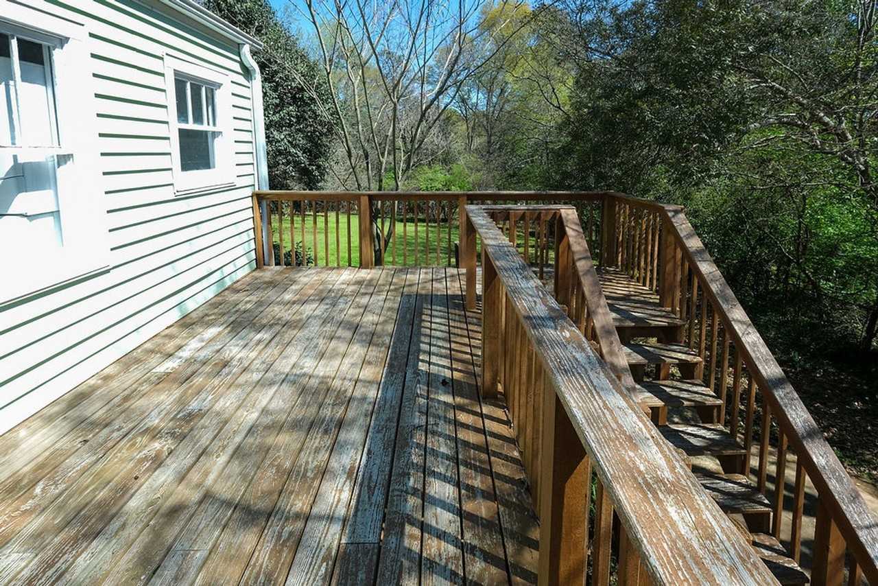 134 Westover Dr - Photo 7 of 33