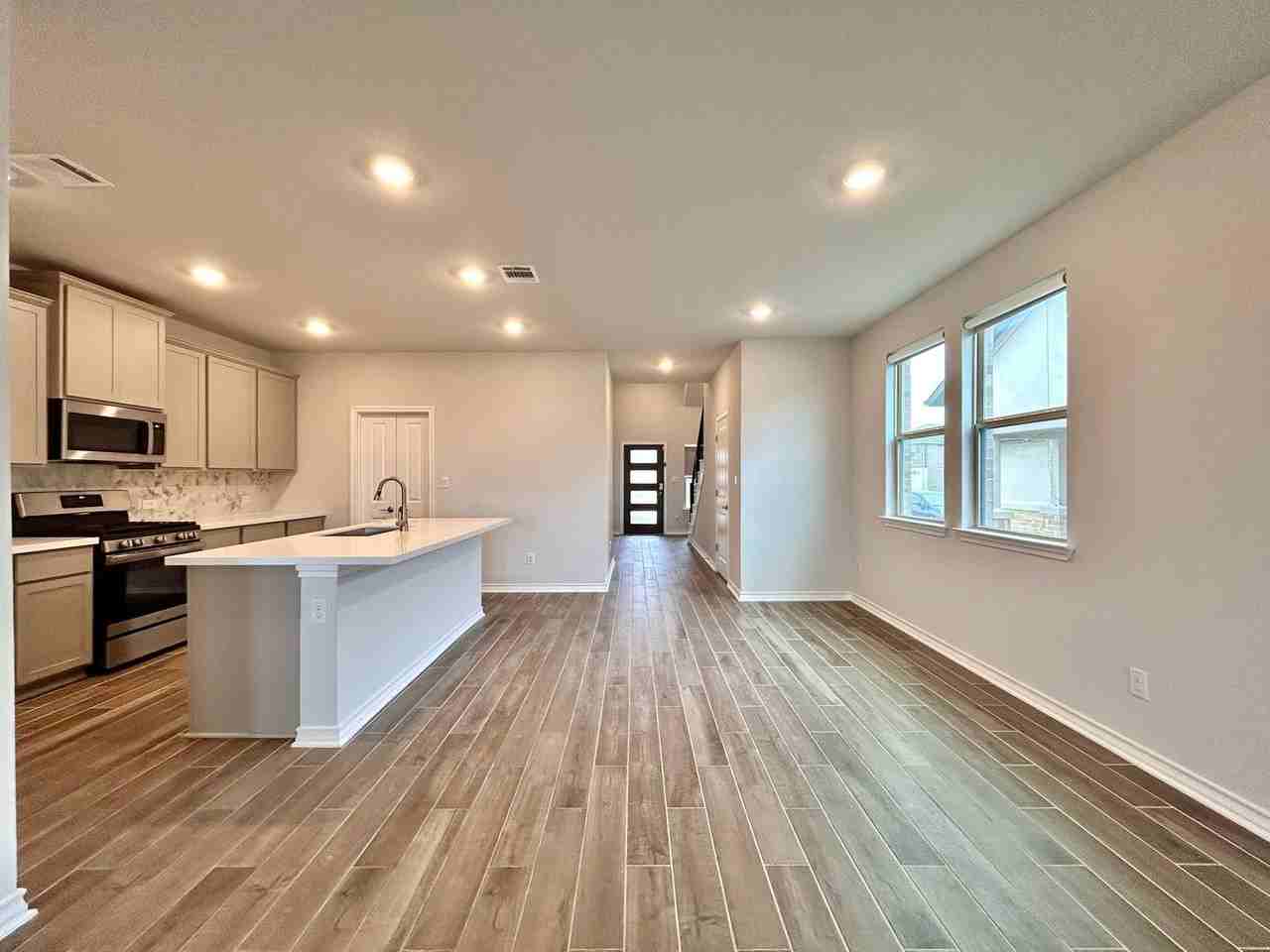 230 Small Seed Dr - Photo 5 of 34