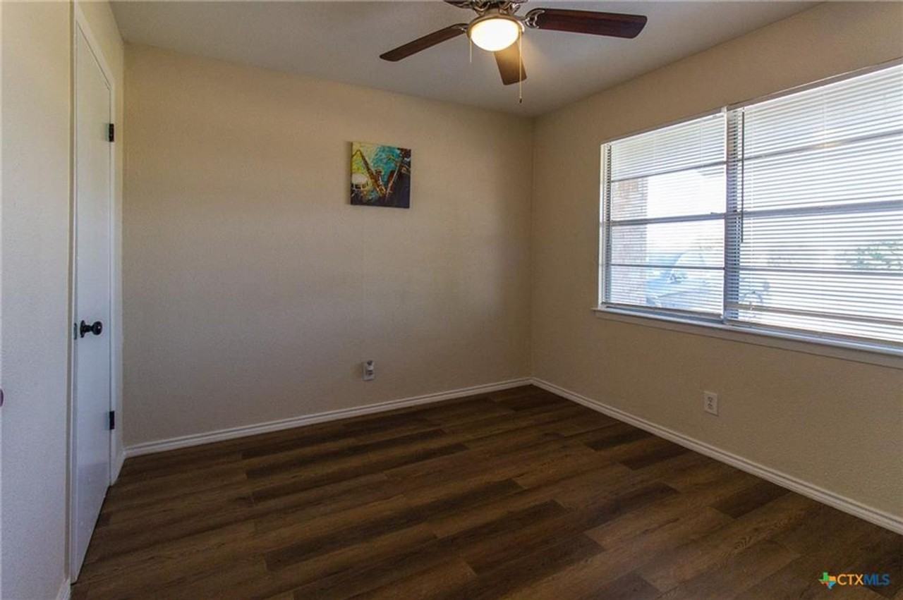 2606 Zephyr Rd - Photo 4 of 14