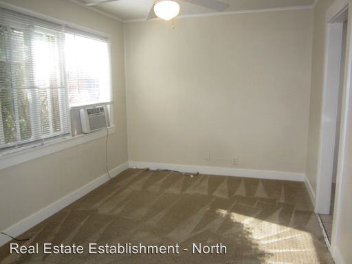 218 N Olive St - Photo 2 of 4