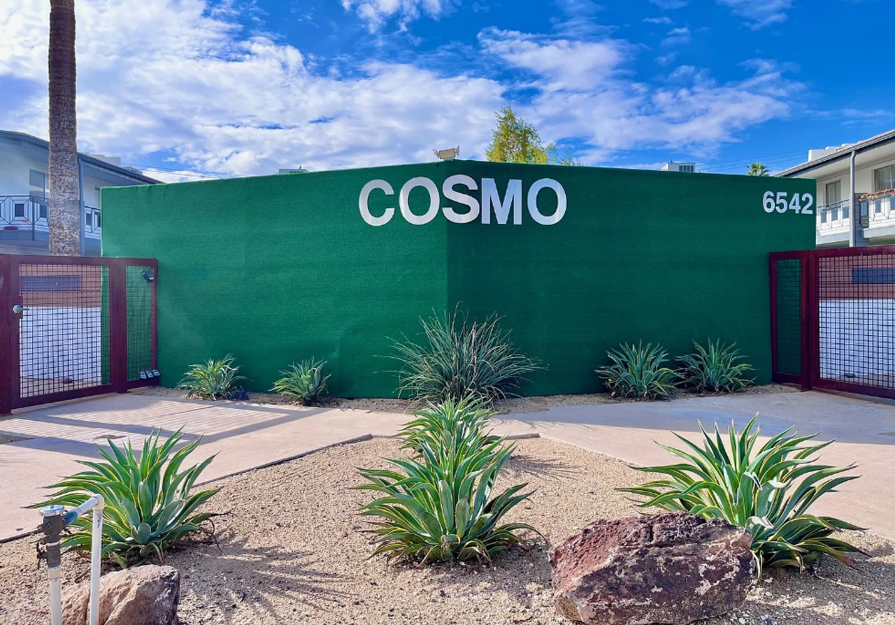 The Cosmo Apartments - Photo 3 of 9