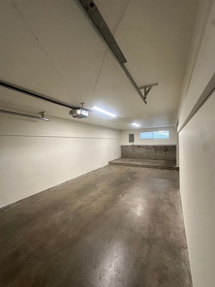 928 Nw Portland Ave - Photo 4 of 36