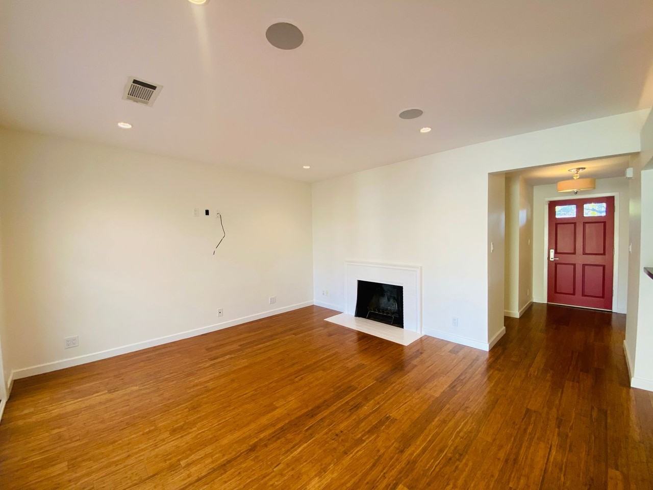 3392 Mclaughlin Ave - Photo 2 of 16