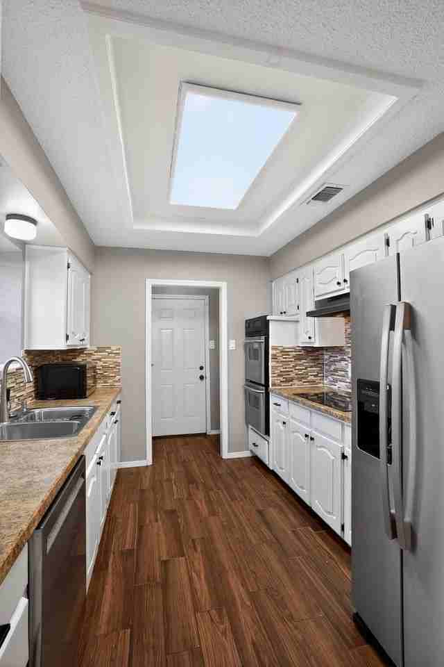 2511 Ironwood Ct - Photo 4 of 30