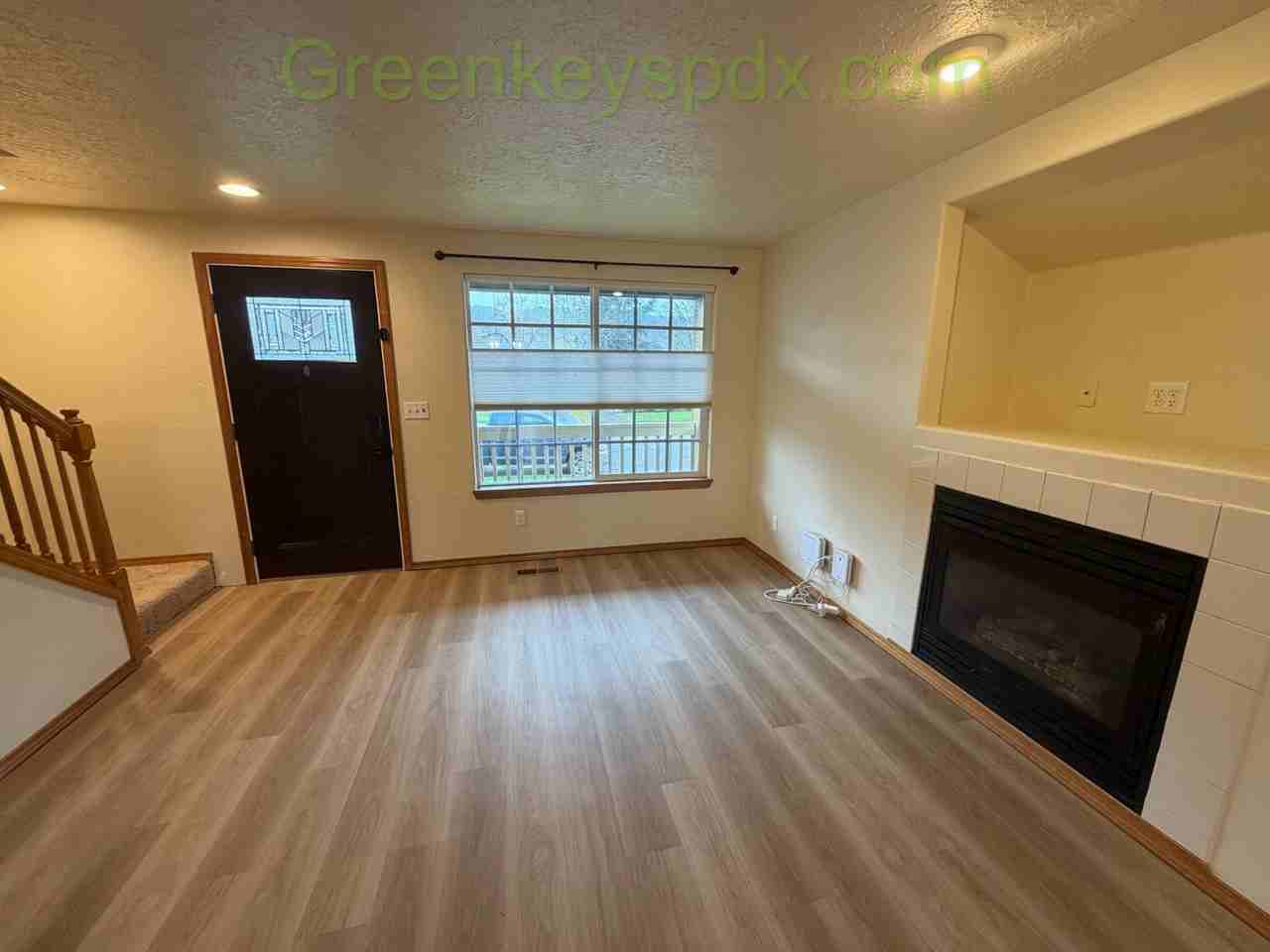 9553 N Syracuse St - Photo 6 of 41