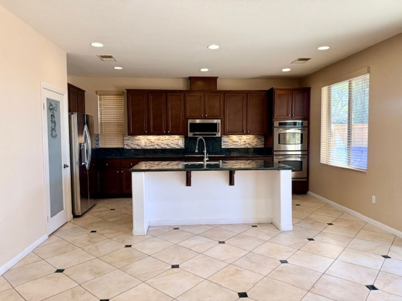 5215 Sandbar Cove Way - Photo 2 of 25