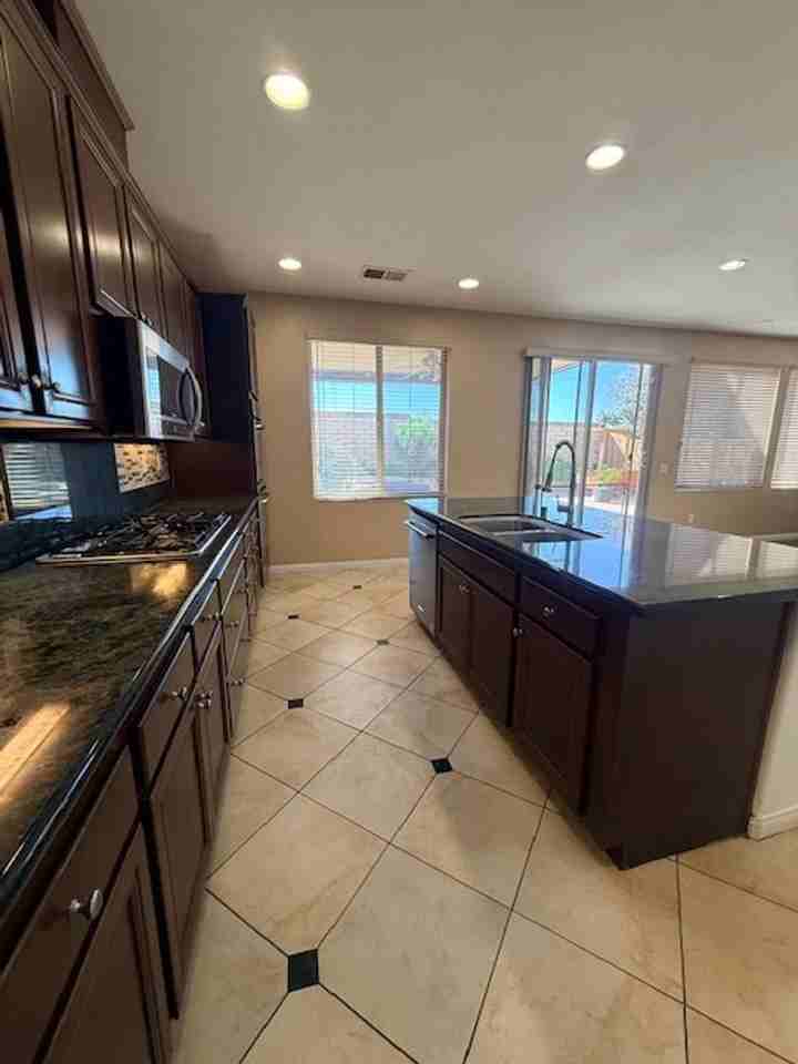 5215 Sandbar Cove Way - Photo 4 of 25