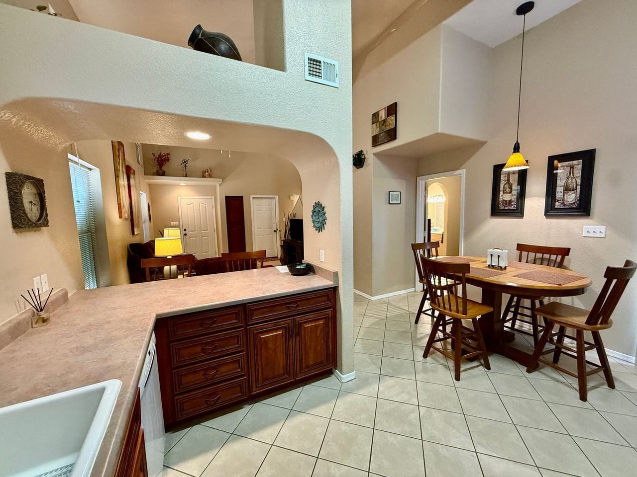 10685 S Calle Raquel - Photo 5 of 25