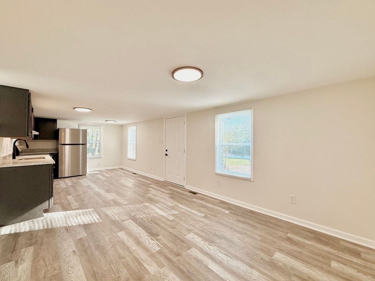 35 Easy St - Photo 5 of 12