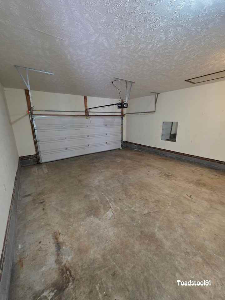 513 Roundtree Dr - Photo 7 of 17