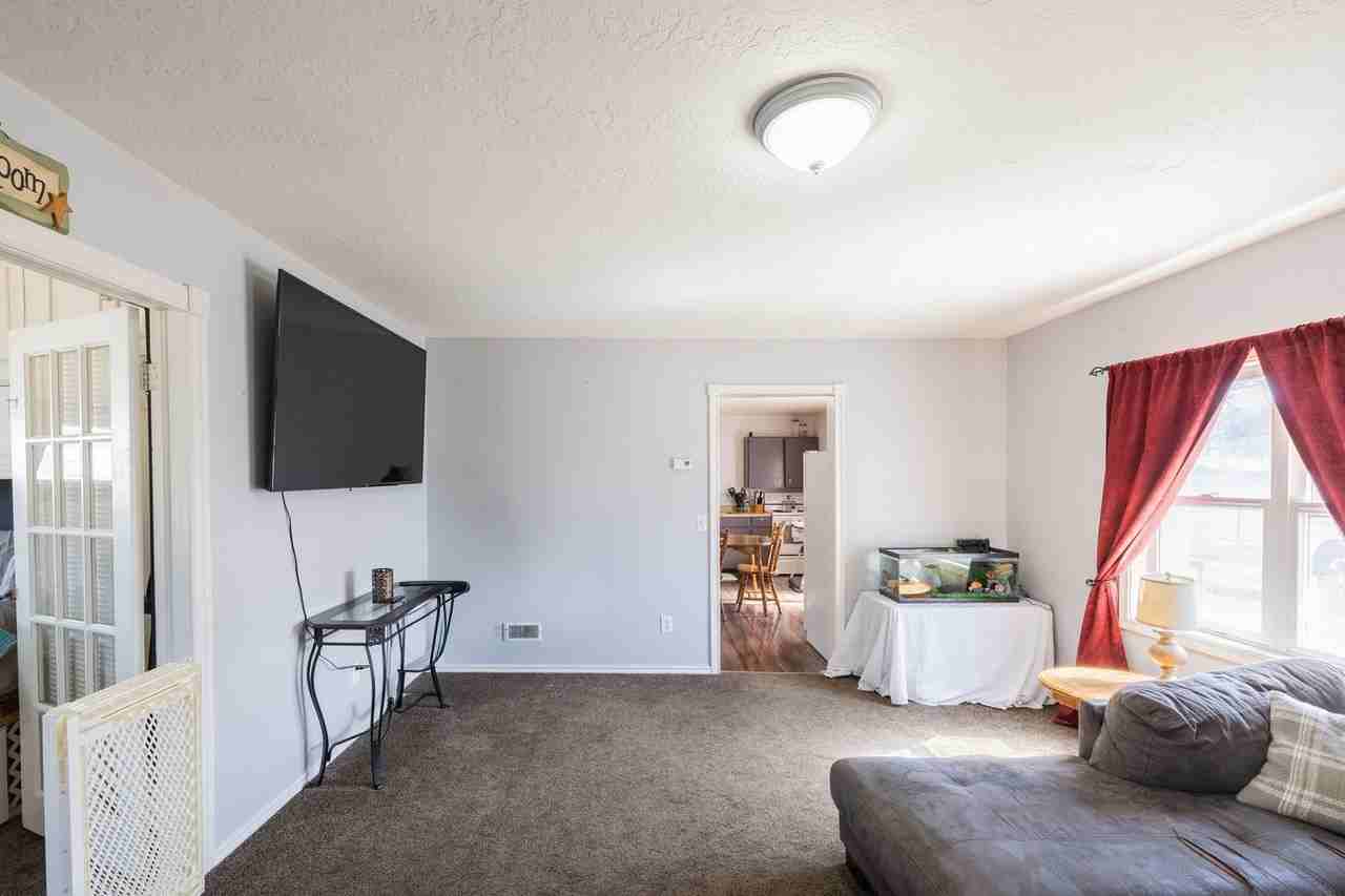 10 N Center St - Photo 5 of 20