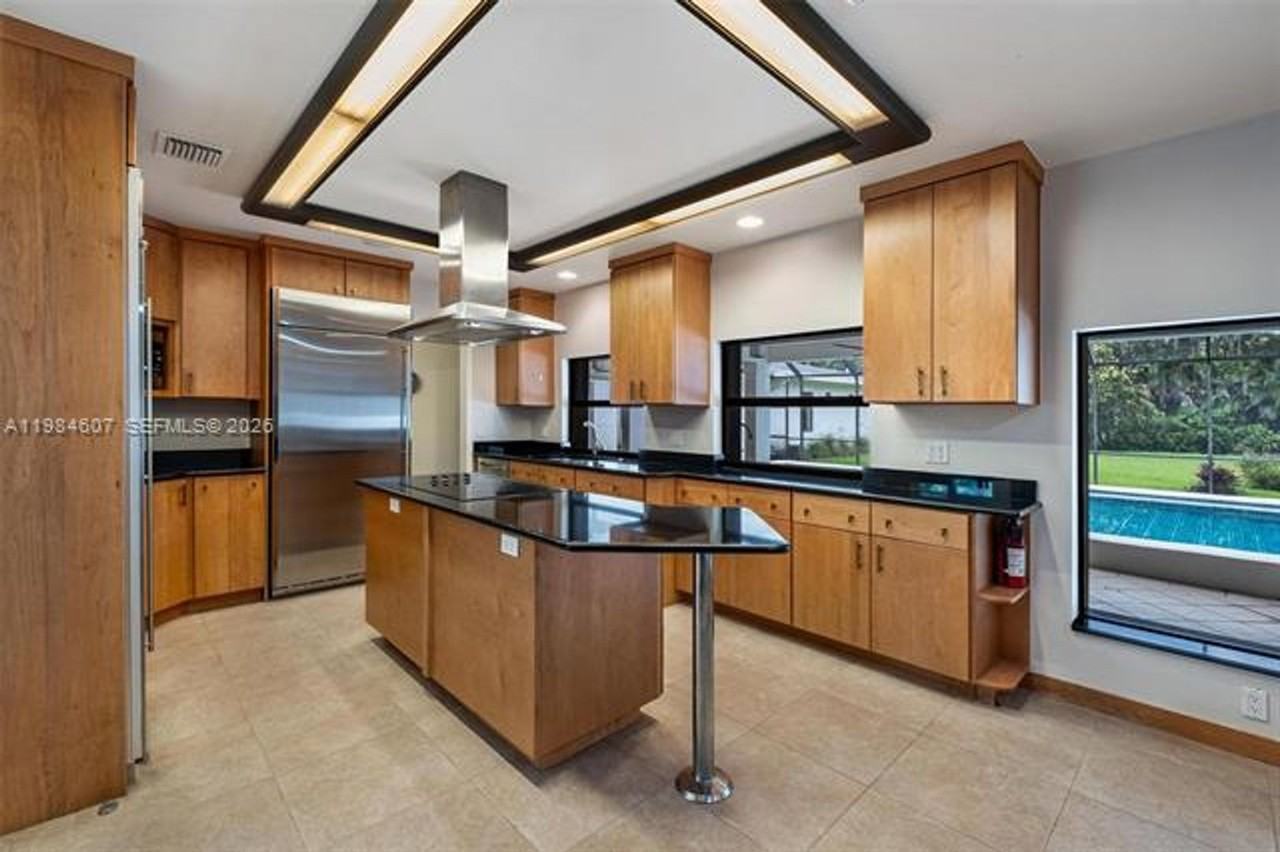 6220 Sw 123rd Ter - Photo 5 of 16