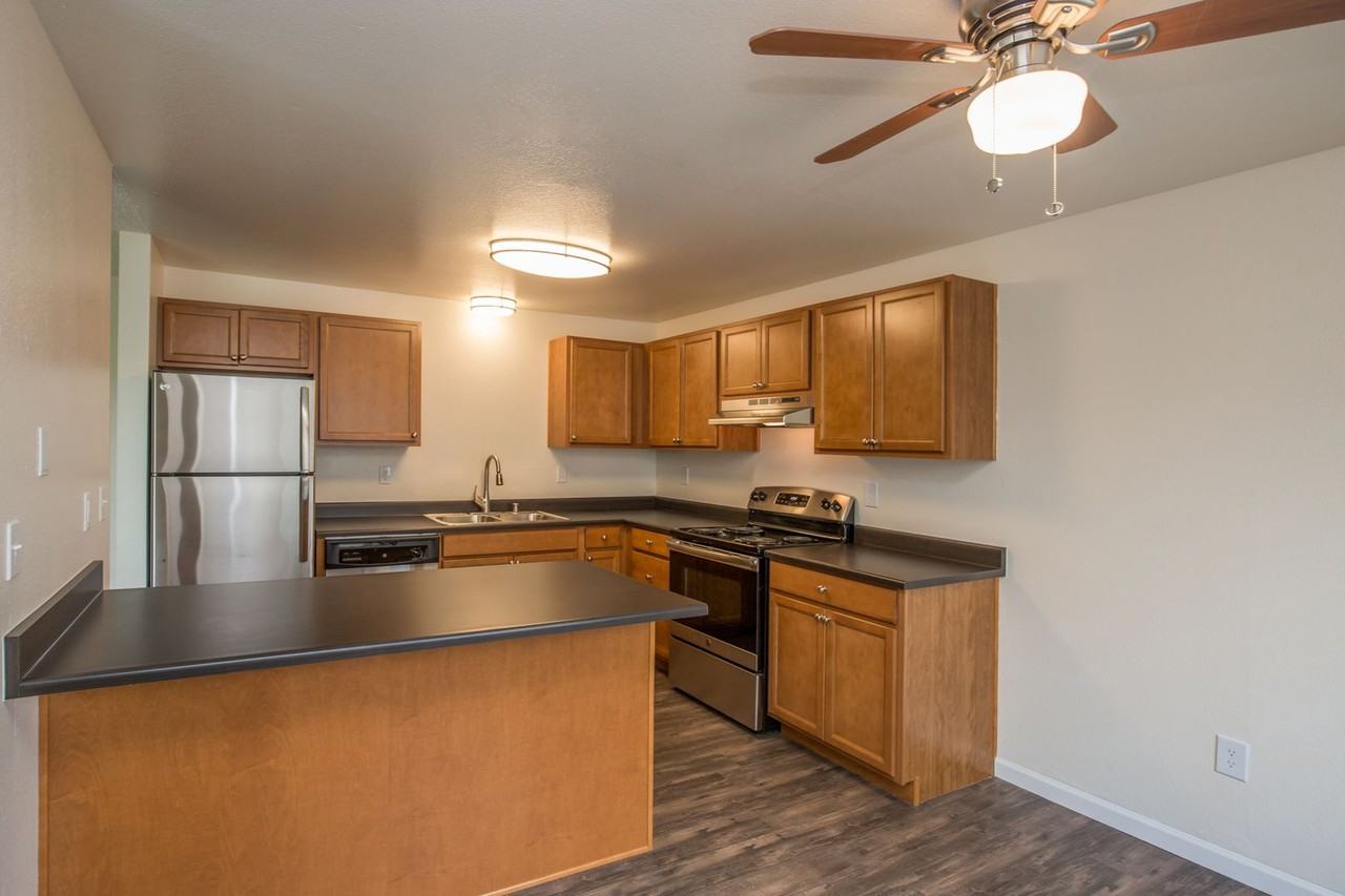 Valley Vista - Photo 4 of 12