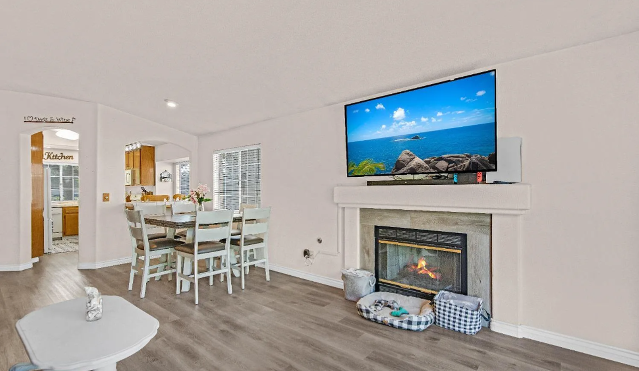 8708 Fox Run Dr - Photo 4 of 9