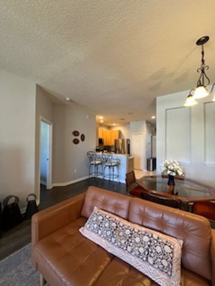 9508 W Park Village Dr - Photo 6 of 15